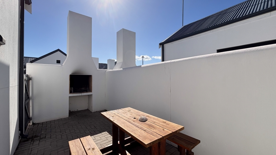 To Let 2 Bedroom Property for Rent in Laguna Western Cape